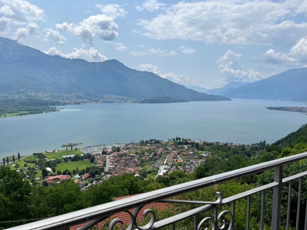 Un Balcone Sul Lago By Wonderful Italy Montemezzo Zewnętrze zdjęcie